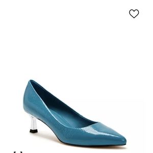 Katy Perry Golden Pointed Toe Pumps Deep Blue size 5.5M (NIB)